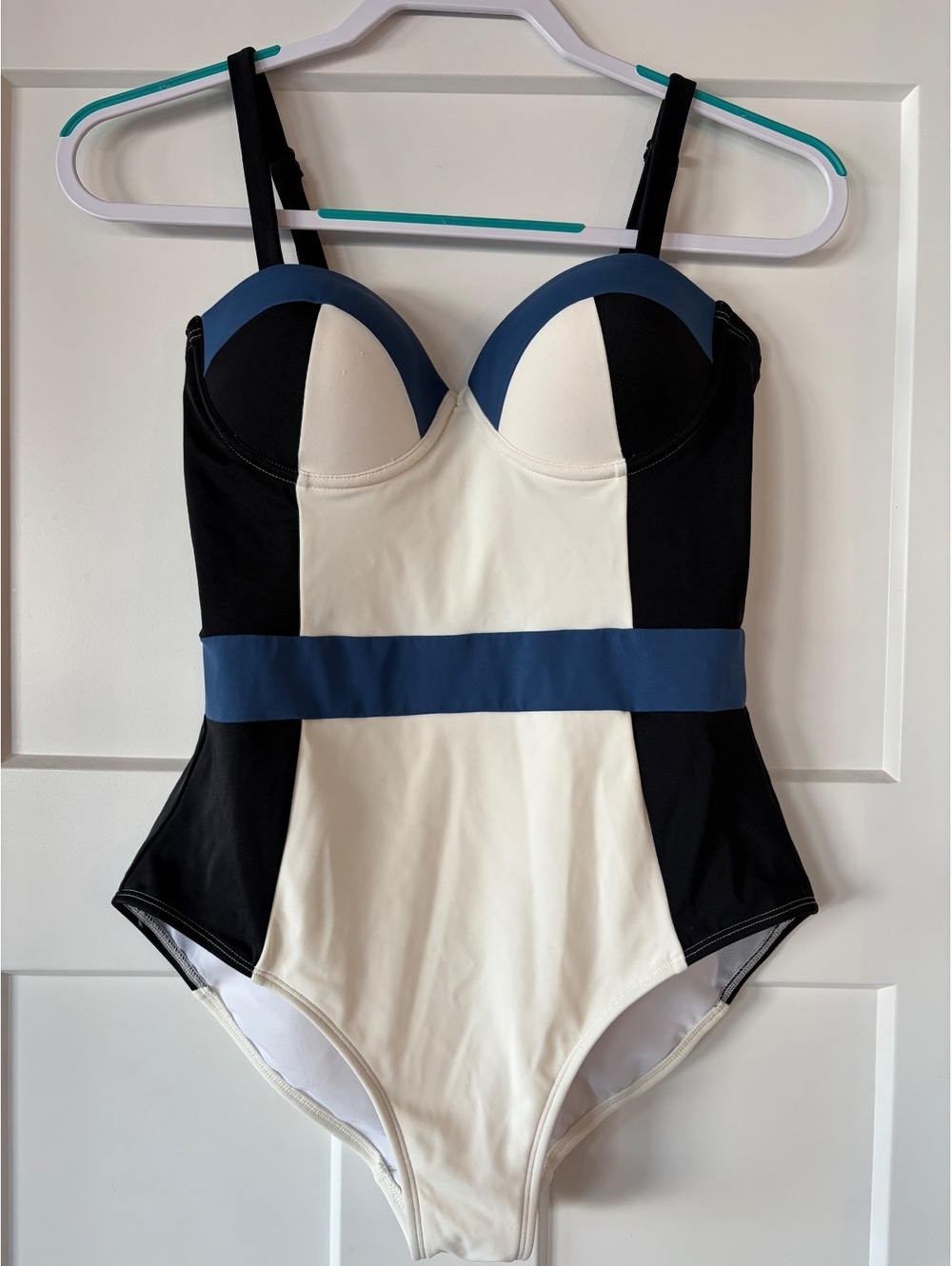 Boden Color-Block One-Piece Swimsuit — Black/White/Navy, UK 34A / US 34A
